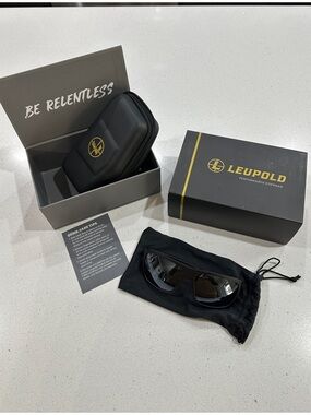 Leupold Payload In-Fused Polarized Sunglasses - Matte Black/Shadow Gray Flash.